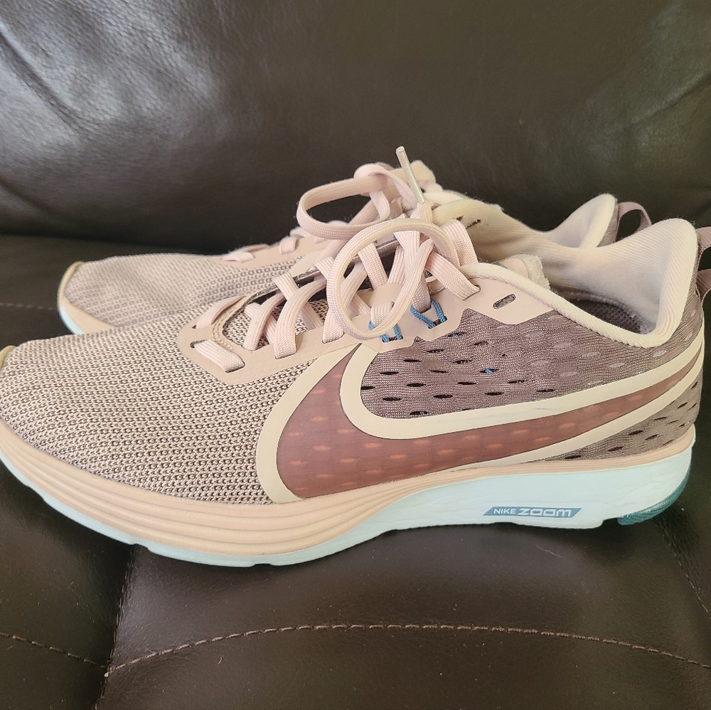 Nike Zoom Strike Running shoes